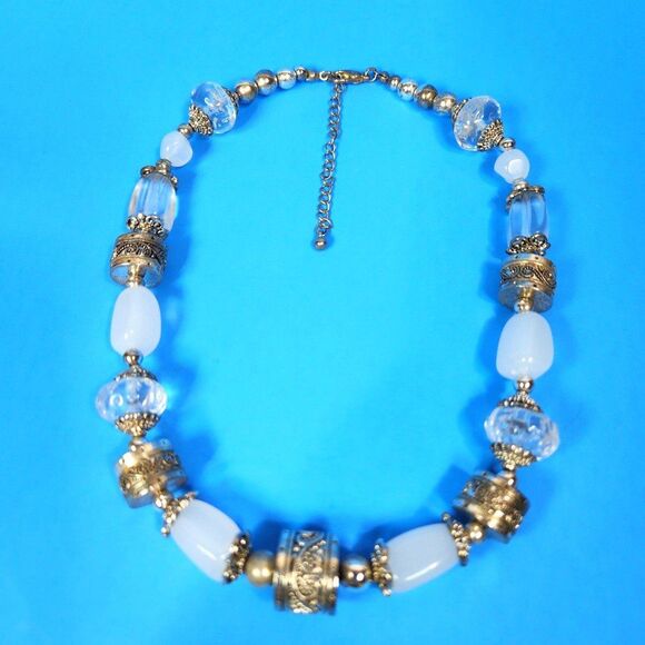 Chunky Bead Necklace Clear White Silver Tone Bali Style Metal Short 16 in. Retro - Picture 2 of 6